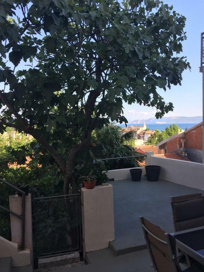 Central House Nona Crikvenica Exterior photo