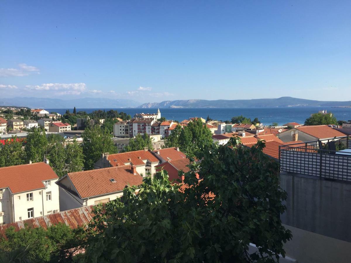 Central House Nona Crikvenica Exterior photo